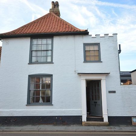 Gosfield Cottage, Алдебург Екстериор снимка